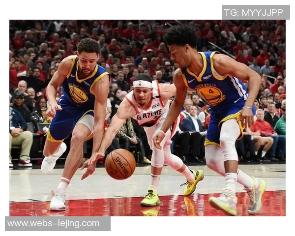 勇士与开拓者激战四月决战季后赛精彩回顾与分析 勇士与开拓者激战四月决战季后赛精彩回顾与分析