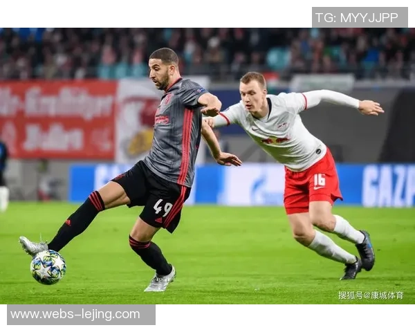 国民队与波尔图的激烈对决揭示了葡超联赛的竞争魅力与球队实力的较量